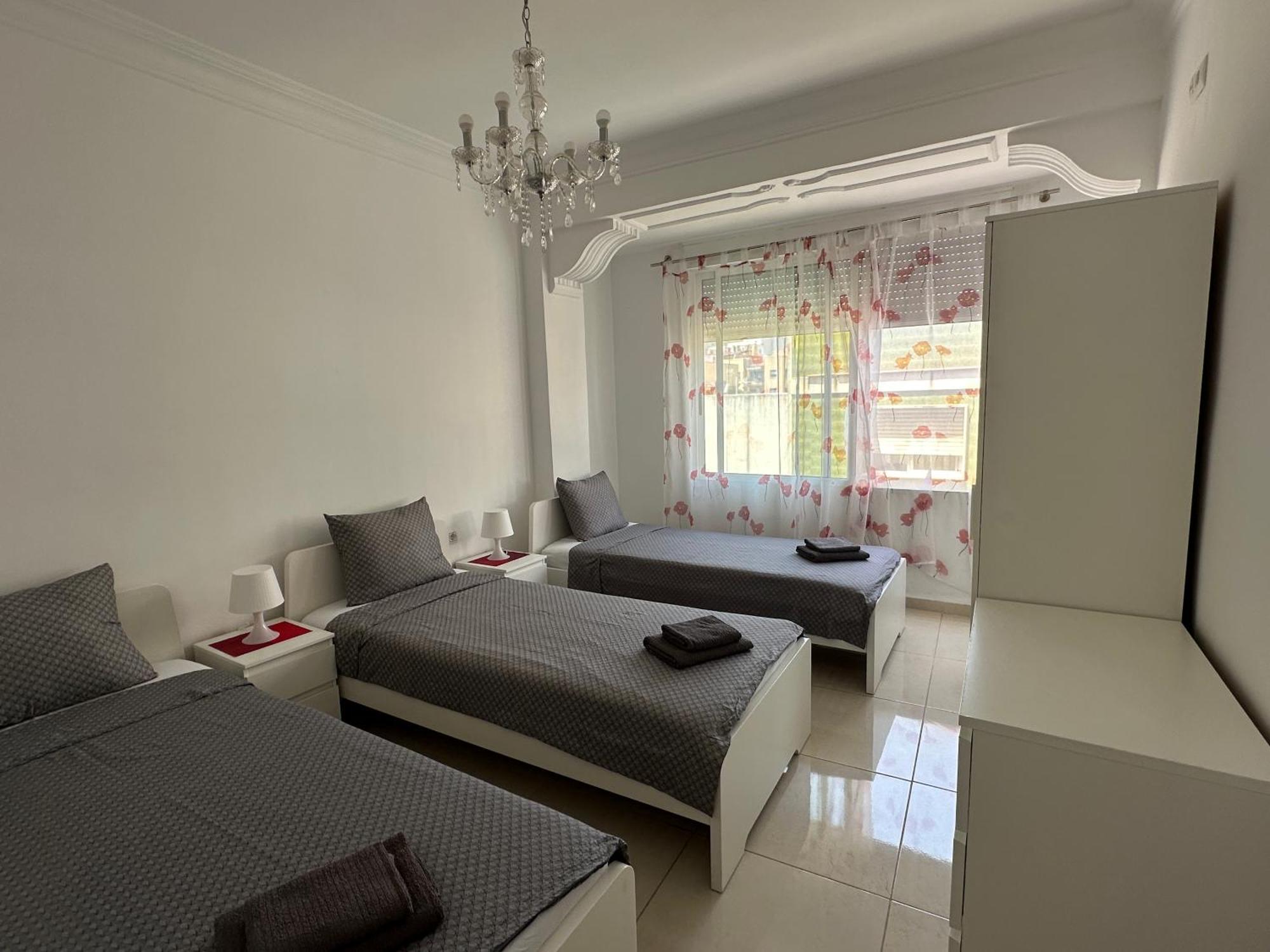 Modern And Bright 5 Bedroom Apartment Del Prado غانديا المظهر الخارجي الصورة